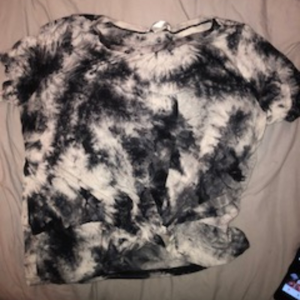 Marble Tee With Twist in Front